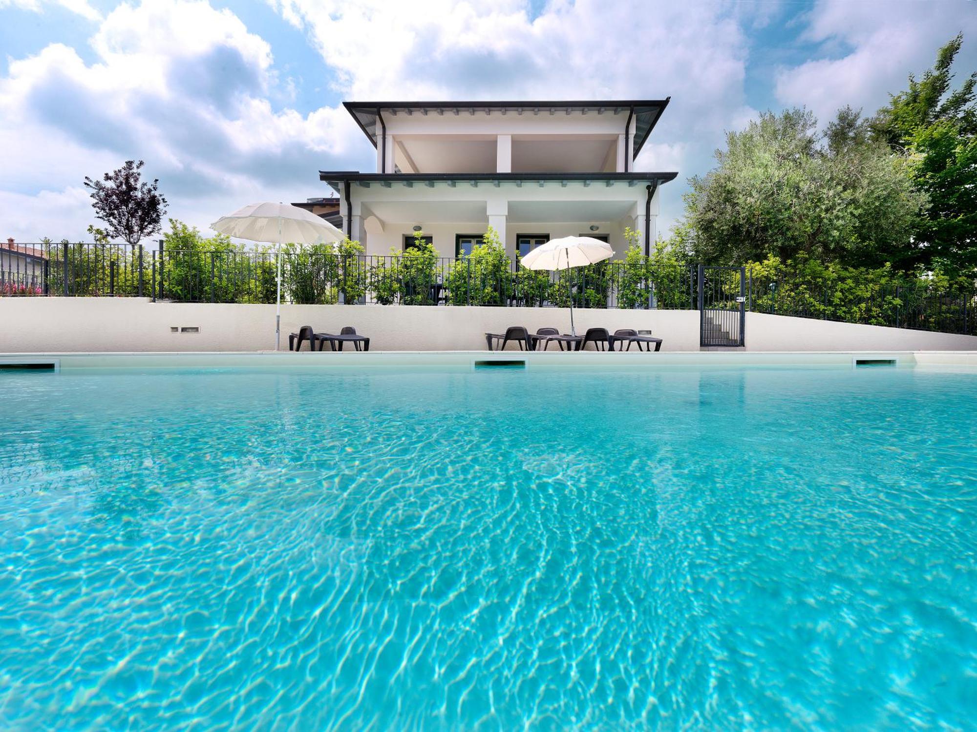 Residence Fiore Rosso Sirmione Dış mekan fotoğraf