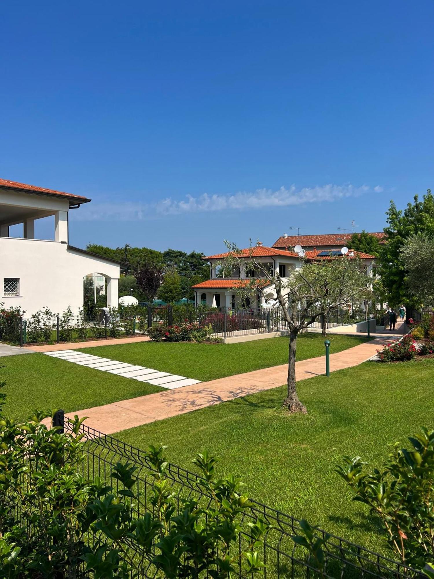 Residence Fiore Rosso Sirmione Dış mekan fotoğraf