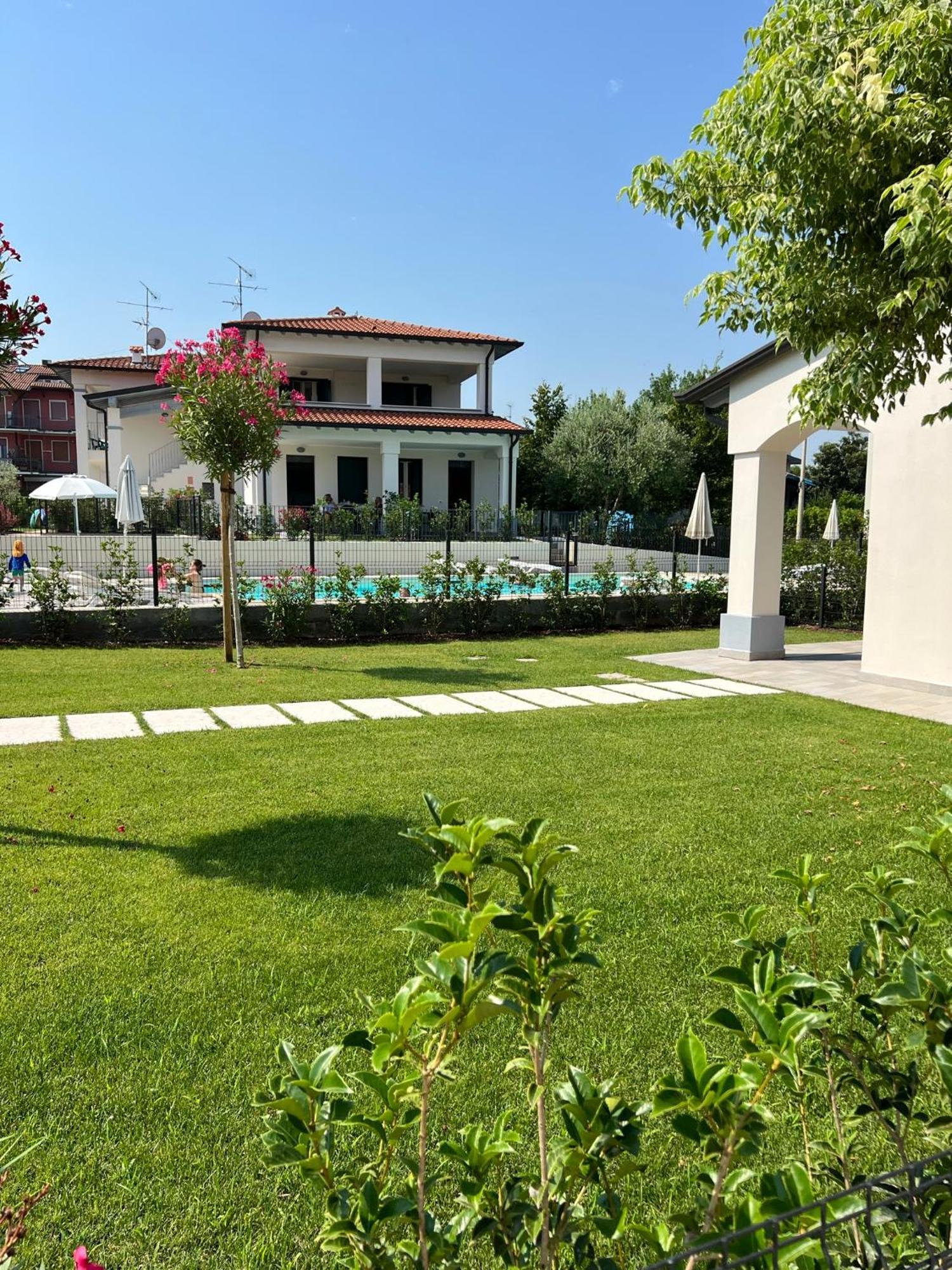 Residence Fiore Rosso Sirmione Dış mekan fotoğraf