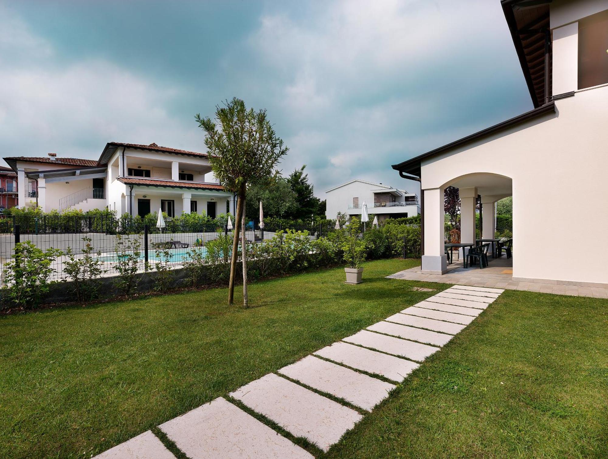 Residence Fiore Rosso Sirmione Dış mekan fotoğraf